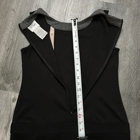 J Taylor - ADORABLE 🥰 Mixed Media Dress w/Faux Belt Buckle /Buttons- Size 4 - Picture 7 of 14